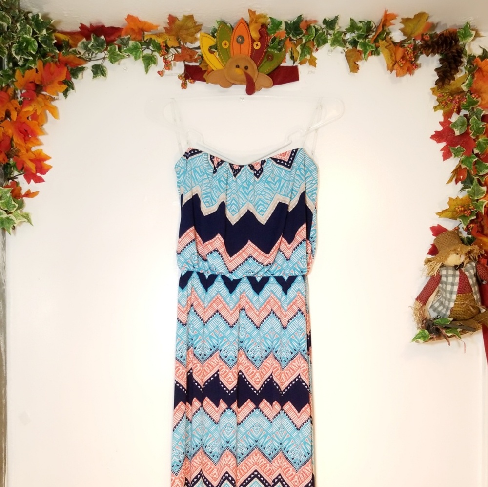 💫New💫 Strapless Maxi Dress